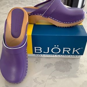 Swedish Comfort Clogs new in box